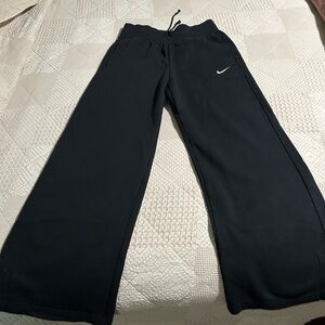 Nike wide leg sweatpants